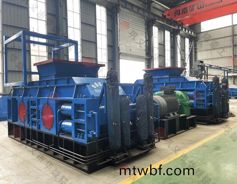 對(dui)輥(gun)製(zhi)砂機